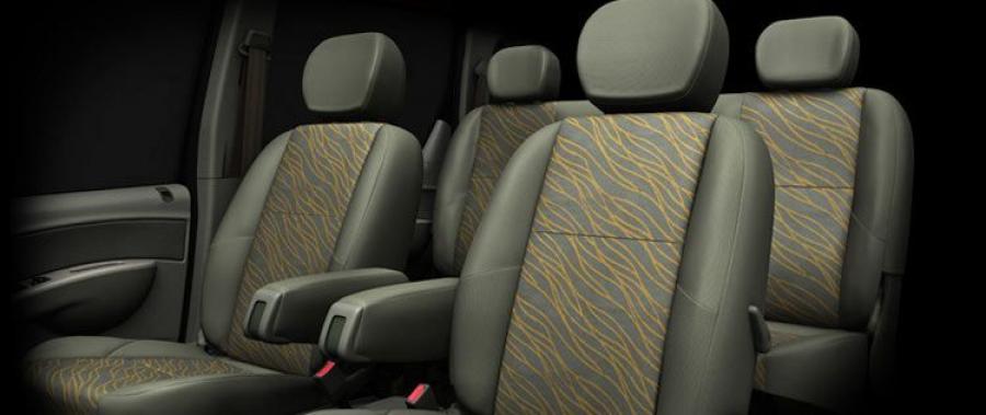 Интерьер Mahindra Quanto 2012 года  (фото 15 из 25)